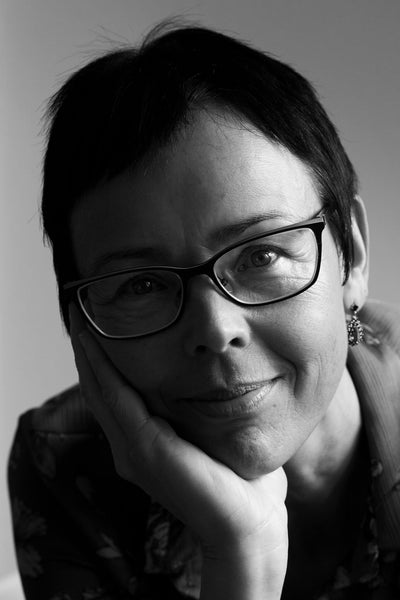 "At læse er en chance for at leve flere liv" - Stort interview i Politiken med Anita Furu om hendes roman MIT HALVE LIV